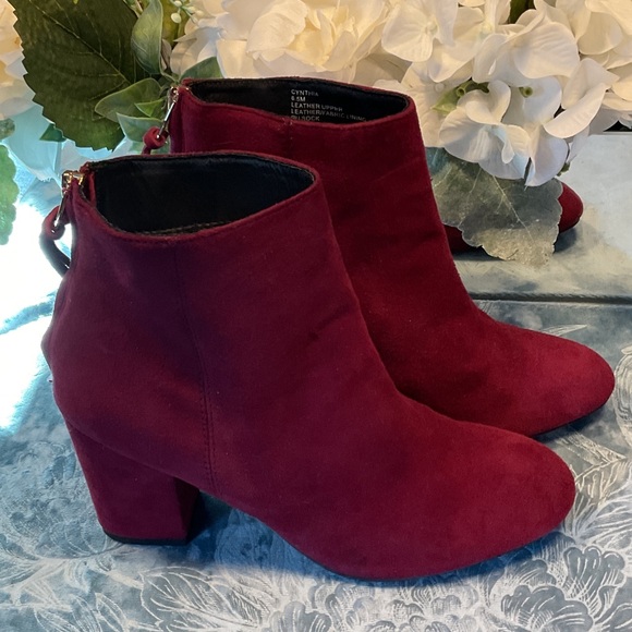 Steve Madden Burgundy Cynthia Boots - Picture 3 of 7